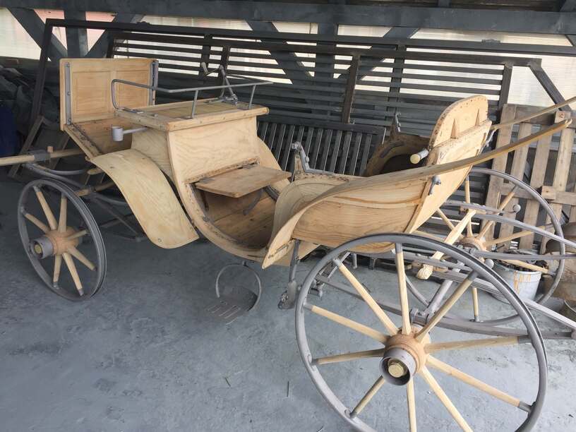 Historický koč pred povrchovou úpravou